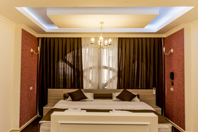 City Life Hotel
