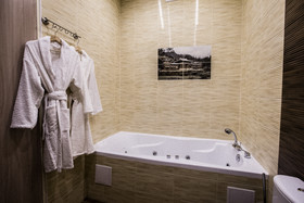 City Life Hotel