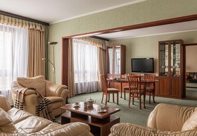 Cosmos Moscow VDNH Hotel