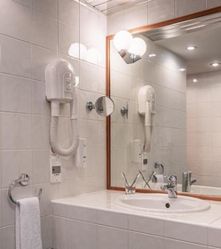 Cosmos Moscow VDNH Hotel