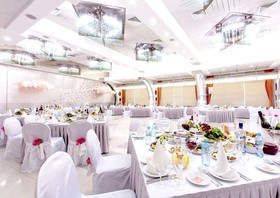 Cosmos Moscow VDNH Hotel