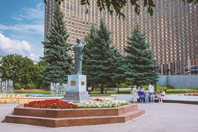 Cosmos Moscow VDNH Hotel