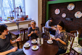 Croissant Bakery and Hotel