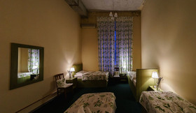 Croissant Bakery and Hotel