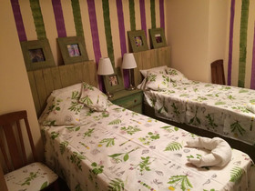 Croissant Bakery and Hotel