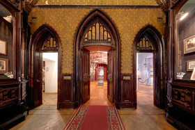 Croissant Bakery and Hotel