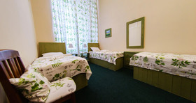 Croissant Bakery and Hotel