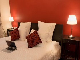 Crossroads Hotel