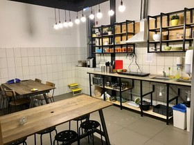 Derevo Coworking Hostel