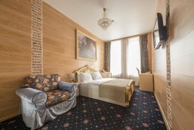 Gallery Grand Hotel