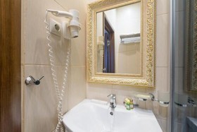 Gallery Grand Hotel