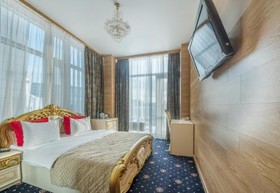 Gallery Grand Hotel