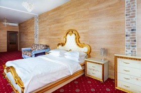 Gallery Grand Hotel