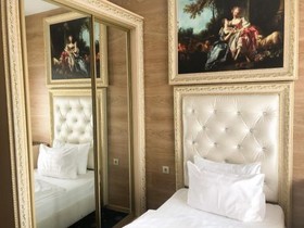 Gallery Grand Hotel