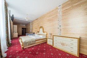 Gallery Grand Hotel