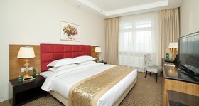 Greenwood Hotel