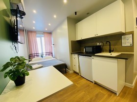Hanaka on Avtozavodskaia 17k1