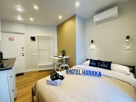 Hanaka on Avtozavodskaia 17k1