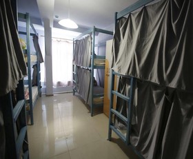 Hostel Zont i Shlyapa