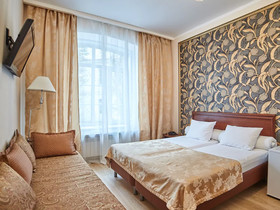 Hotel Bonjour at Kazakova