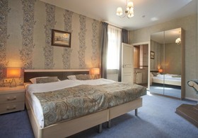 Hotel Circus