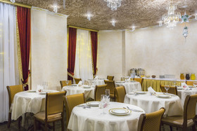 Hotel Empire