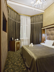 Hotel Empire