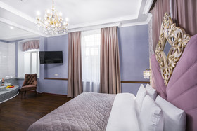 Hotel Empire