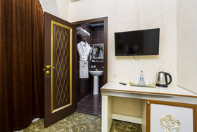 Hotel Empire