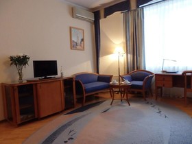 Hotel Ozerkovskaya