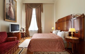 Hotel Savoy