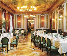 Hotel Savoy