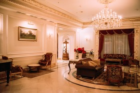 Hotel Savoy