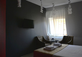 Inn Eliton