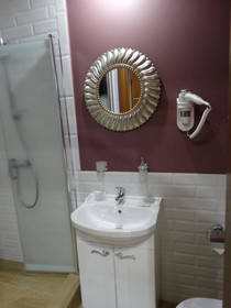 Inn Eliton