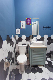 Jolly Hostel