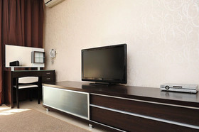 Juna Life Country Club Hotel
