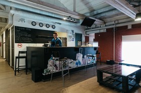 Keds Hostel & Coffee house