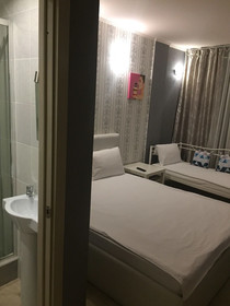 Khalva Hotel