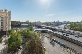 Kotelnicheskaya Royal Tower