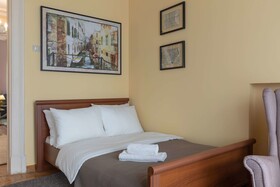 Kotelnicheskaya Royal Tower