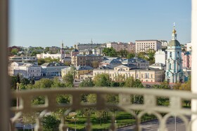 Kotelnicheskaya Royal Tower