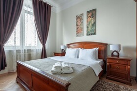 Kotelnicheskaya Royal Tower