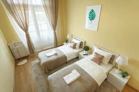 Kotelnicheskaya Royal Tower