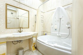 Kotelnicheskaya Royal Tower