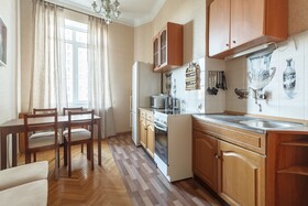 Kotelnicheskaya Royal Tower