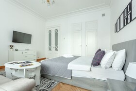 Kotelnicheskaya Royal Tower