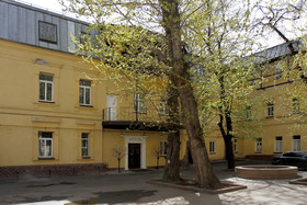 LeonArt Hotel