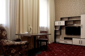 LeonArt Hotel