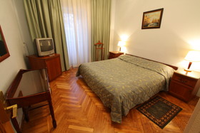 Los Hotel